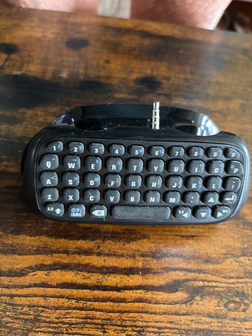 Wireless Chatpad Keyboard for PS4 Controller (Model TP4-008)